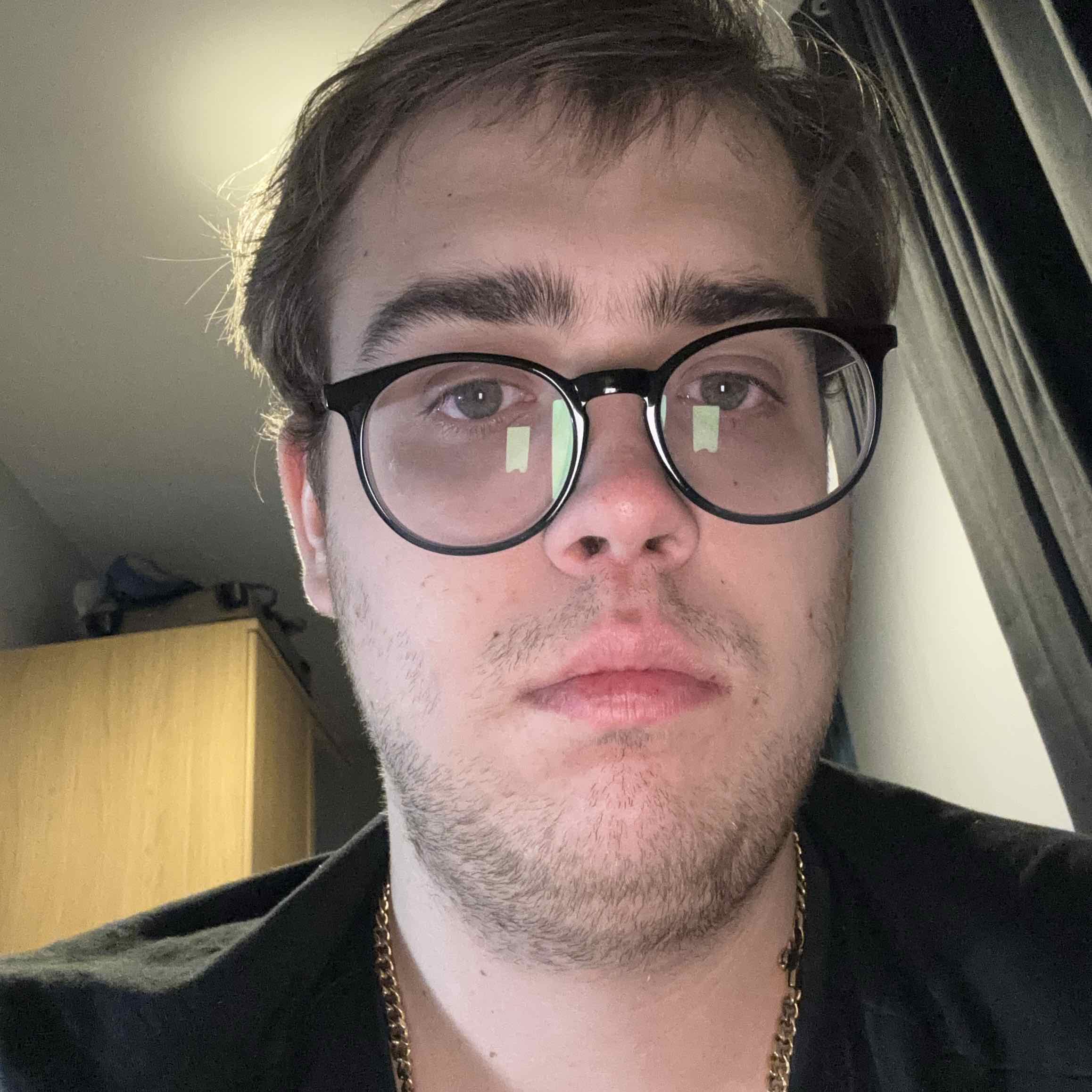 hugosnalune